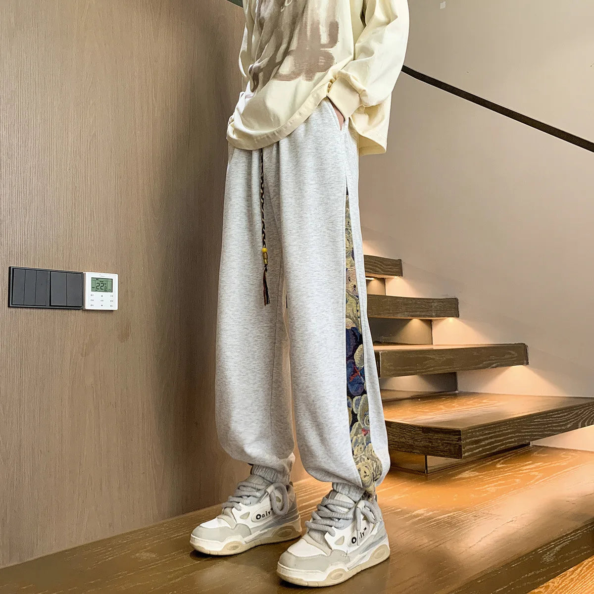 Men Sweatpants 5XL Training Elastic Casual Trousers Hip Pop American Sports Style Loose Oversize Letter Print Jogger Pants