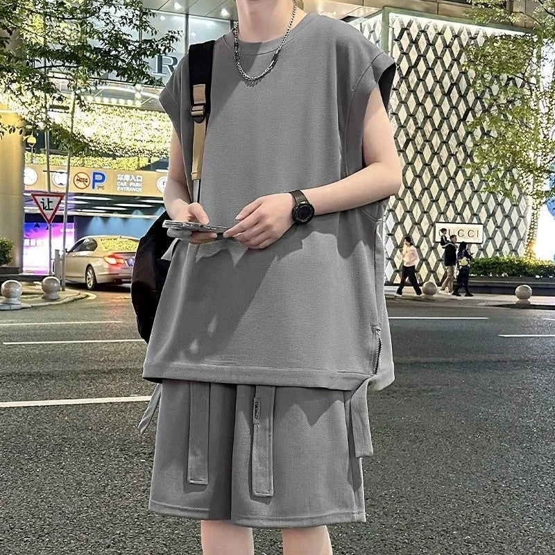 Original Design Men's Summer Ice Silk Vest Shorts Set Sleeveless Quick Dry Comfortable Breathable Fashionable Casual Outfit