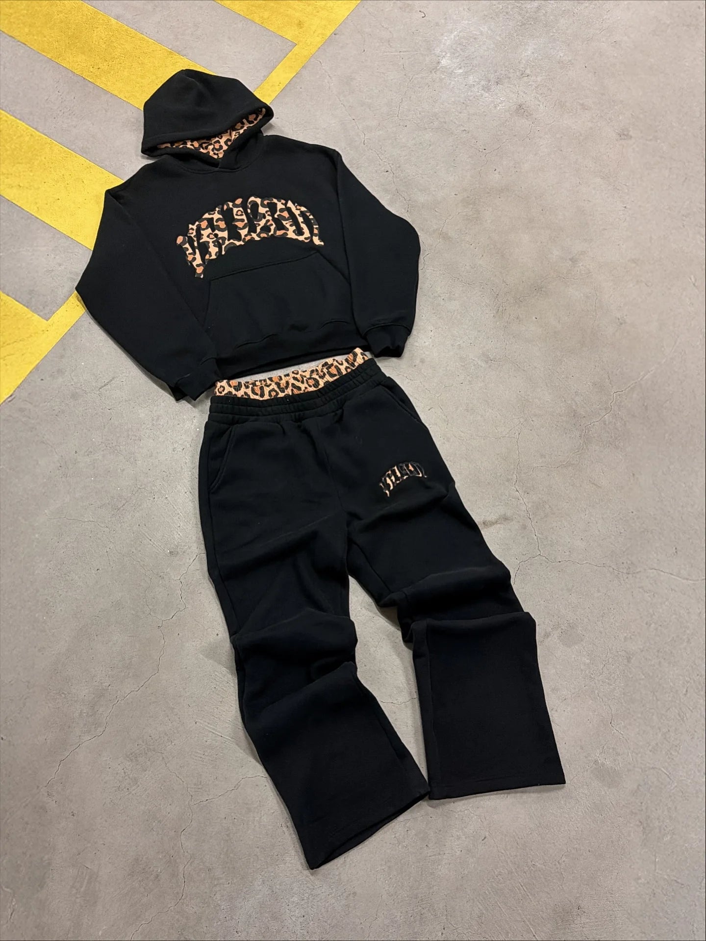 European and American men clothing set with new leopard print embroidery patch design retro street hip-hop sportswear for women